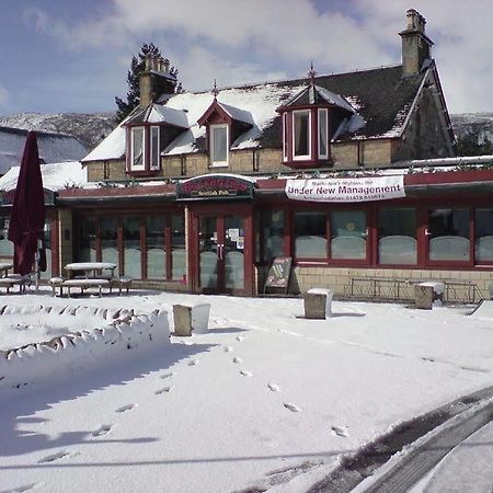 Mackenzies Highland Inn Aviemore Exteriér fotografie